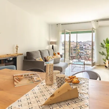 公寓 Bravissimo Placa De La Independencia, Morning Sun *