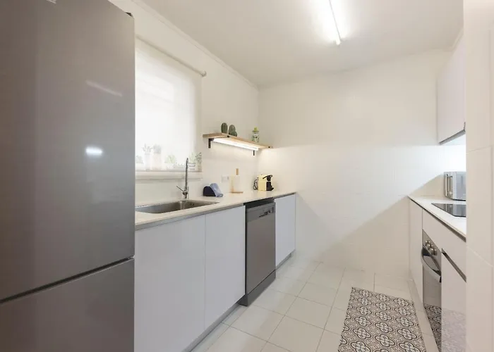 Bravissimo Placa De La Independencia, Morning Sun Gerona